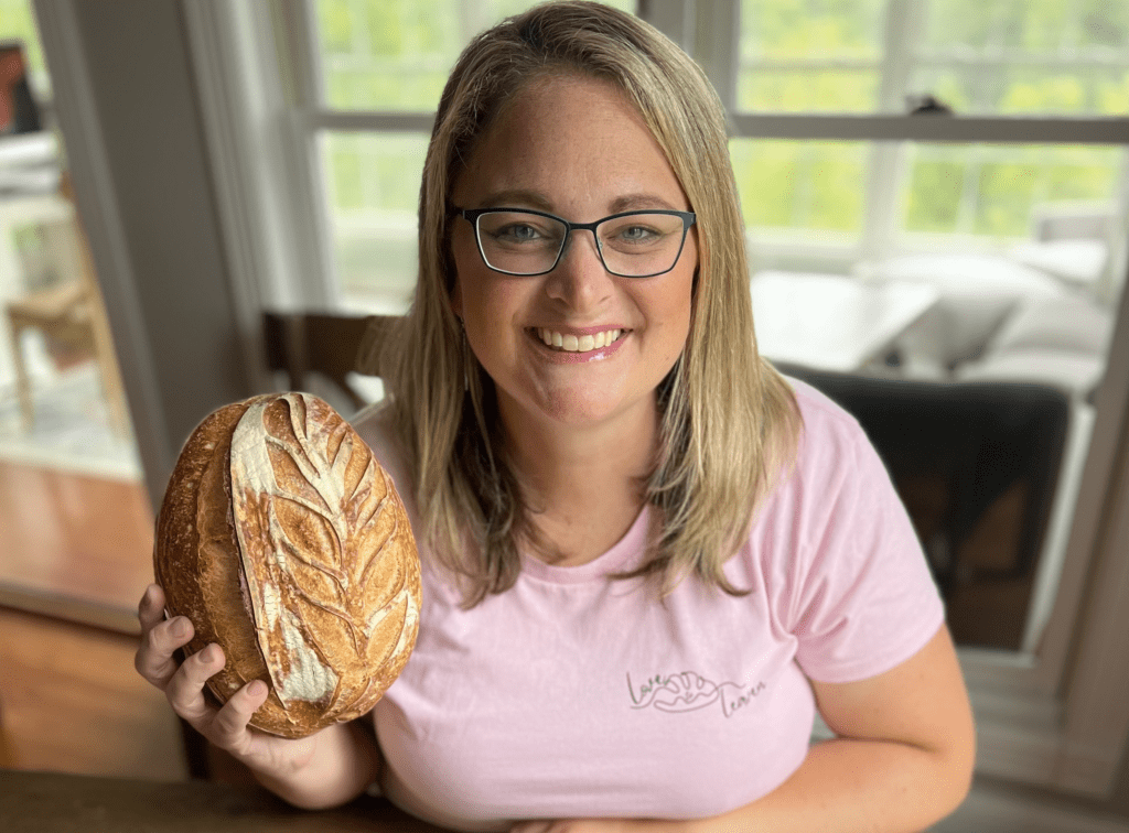sourdough bread baker recipes classes influencer on social media @amybakesbread in Kentucky United States