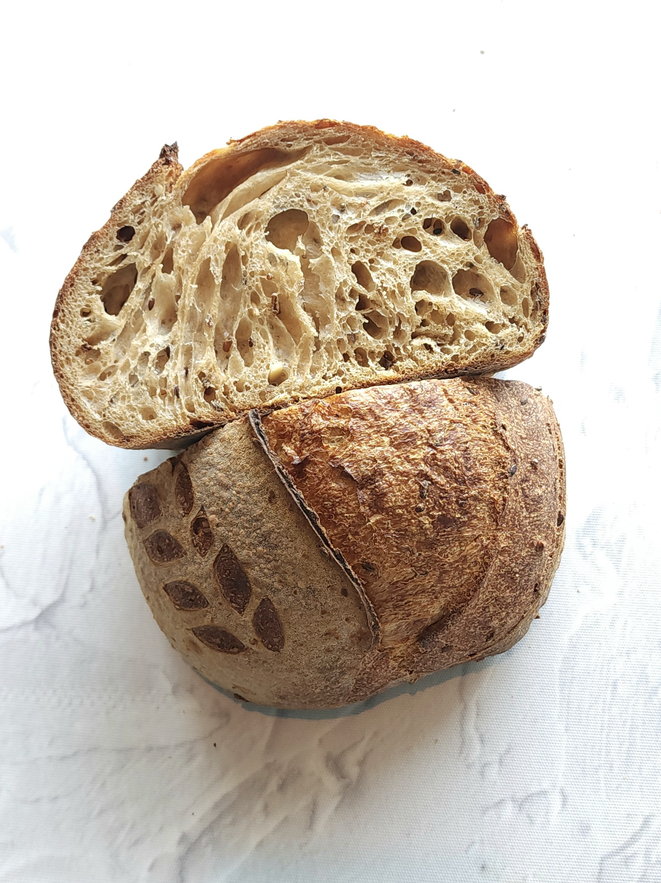 sourdough bread influencer India Rohit from @rbfoodboard Instagram social media buy handmade wood sourdough scoring lames for sale online 43298
