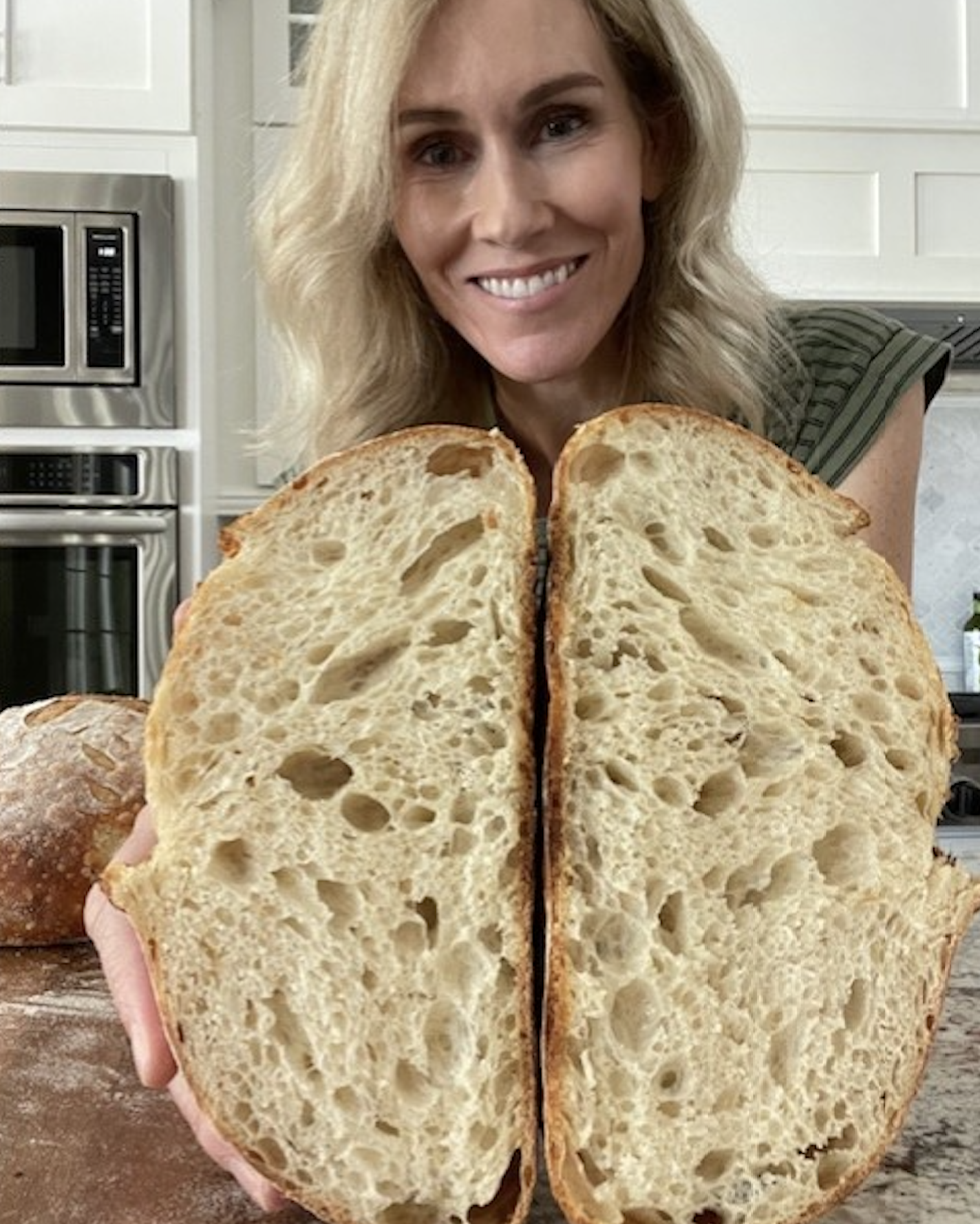 sourdough bread social media instagram influencer from Mesa Arizona United States Kitchen Britt 11