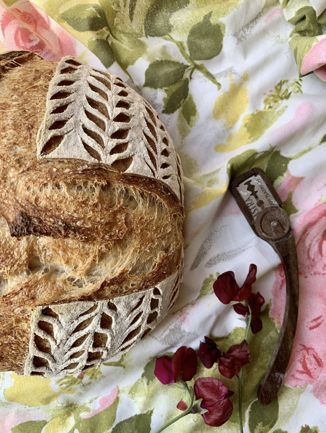 sourdough bread instagram social media influencer content creator on vancouver island in british columbia canada Jaimie from @TheSourdoughFlourist 7