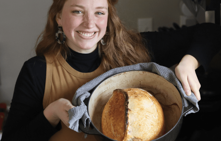 sourdough bread instagram social media influencer home baker recipe creator loaves for sale in wisconsin united states mckenna @simplicityandastarter