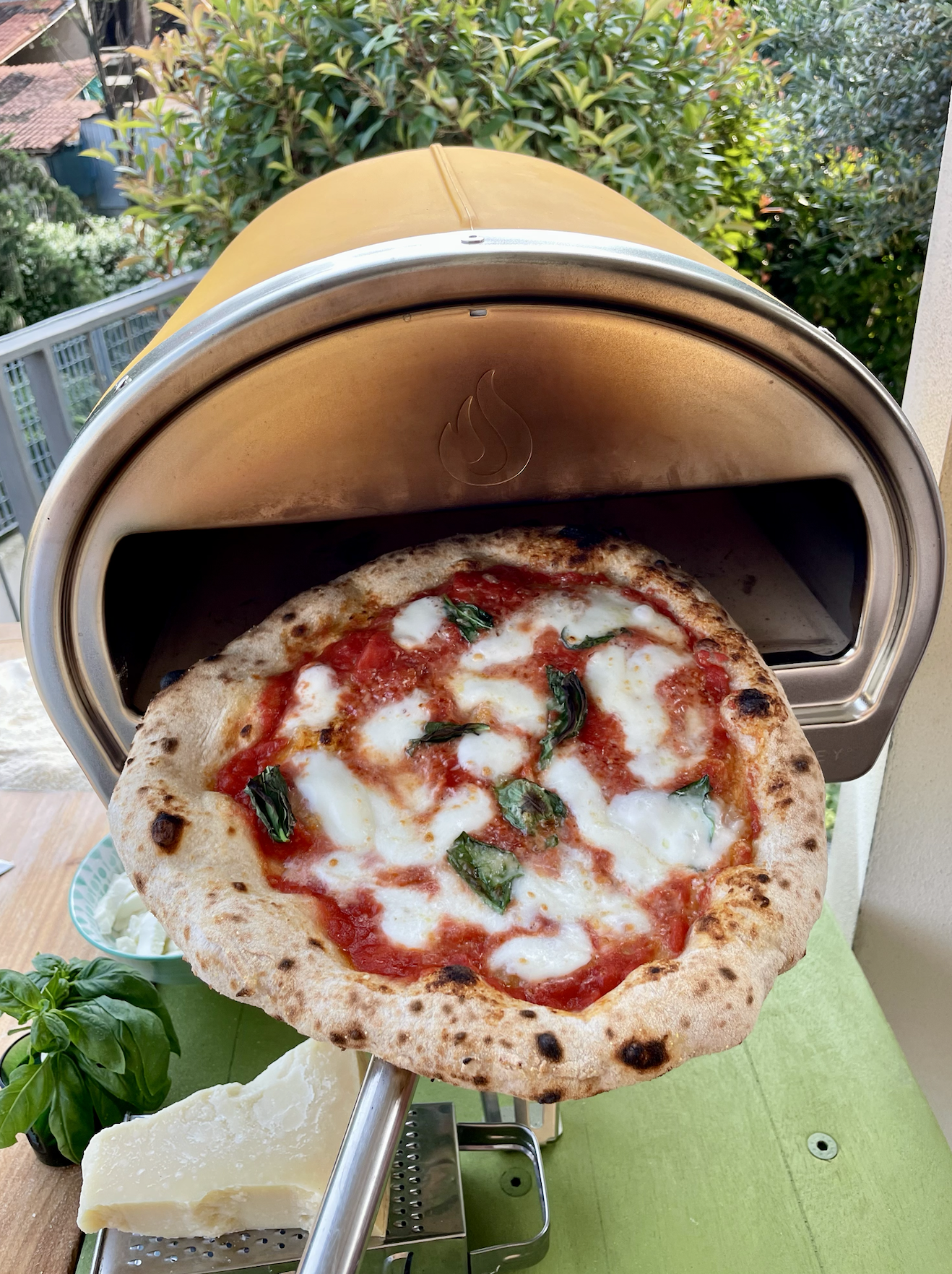 sourdough pizza expert consultant recipe creator chef andrea danelli from sri lanka england italy europe @theheartofpizza on instagram social media 8