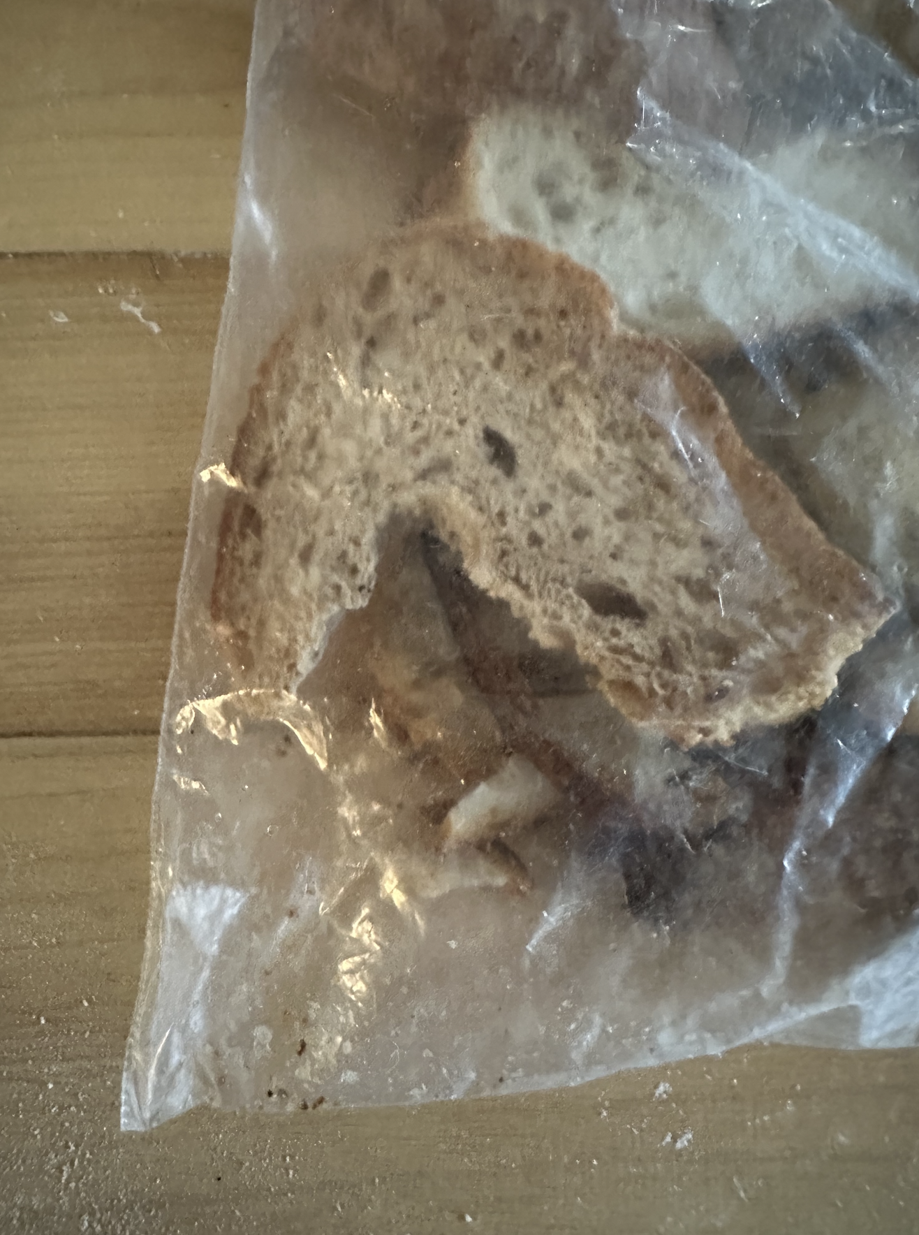 what to do with leftover sourdough bread ends pieces scraps creative ways to reuse old sourdough 4